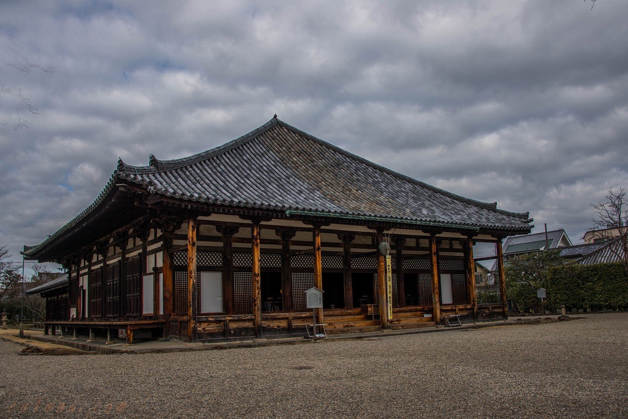 飛鳥時代の行基瓦の残る元興寺 | きままな旅人